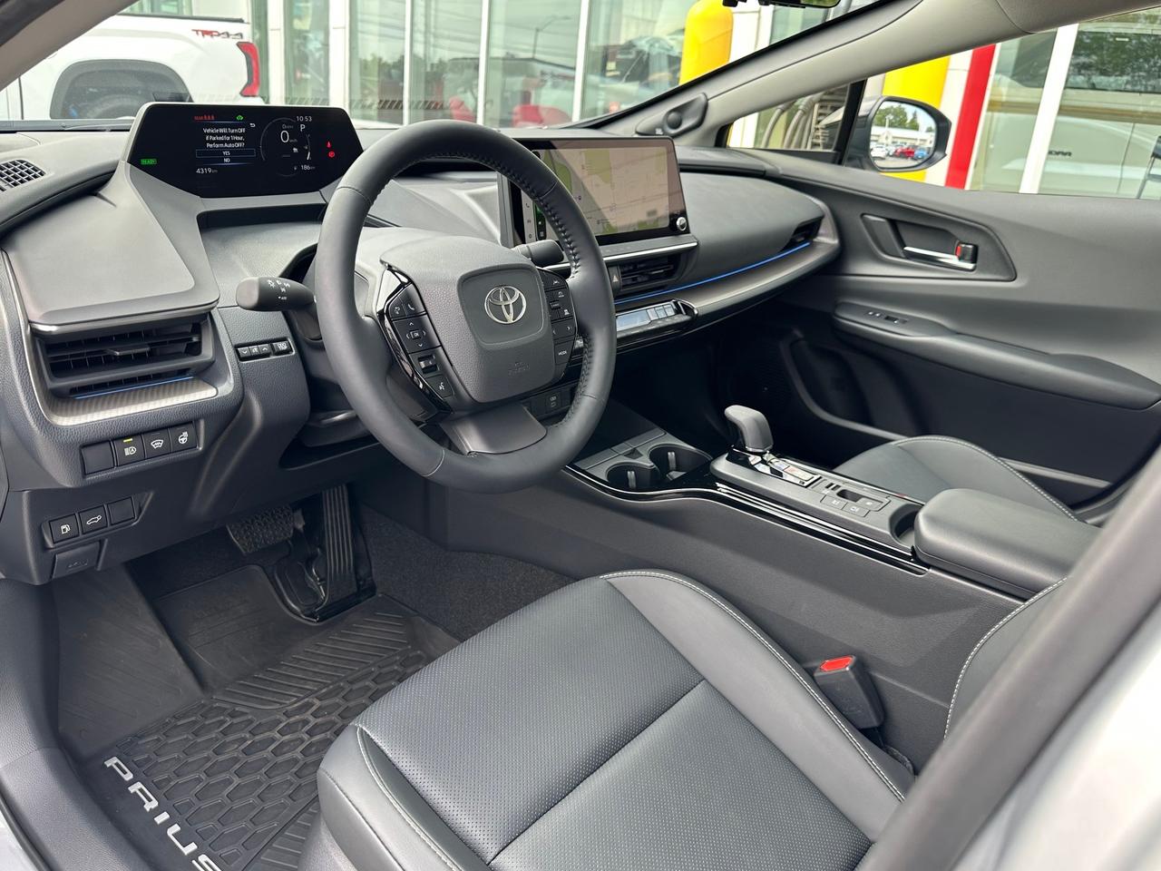 2025 Toyota Prius Limited LIMITED+ONLY 4,318 KMS! Photo