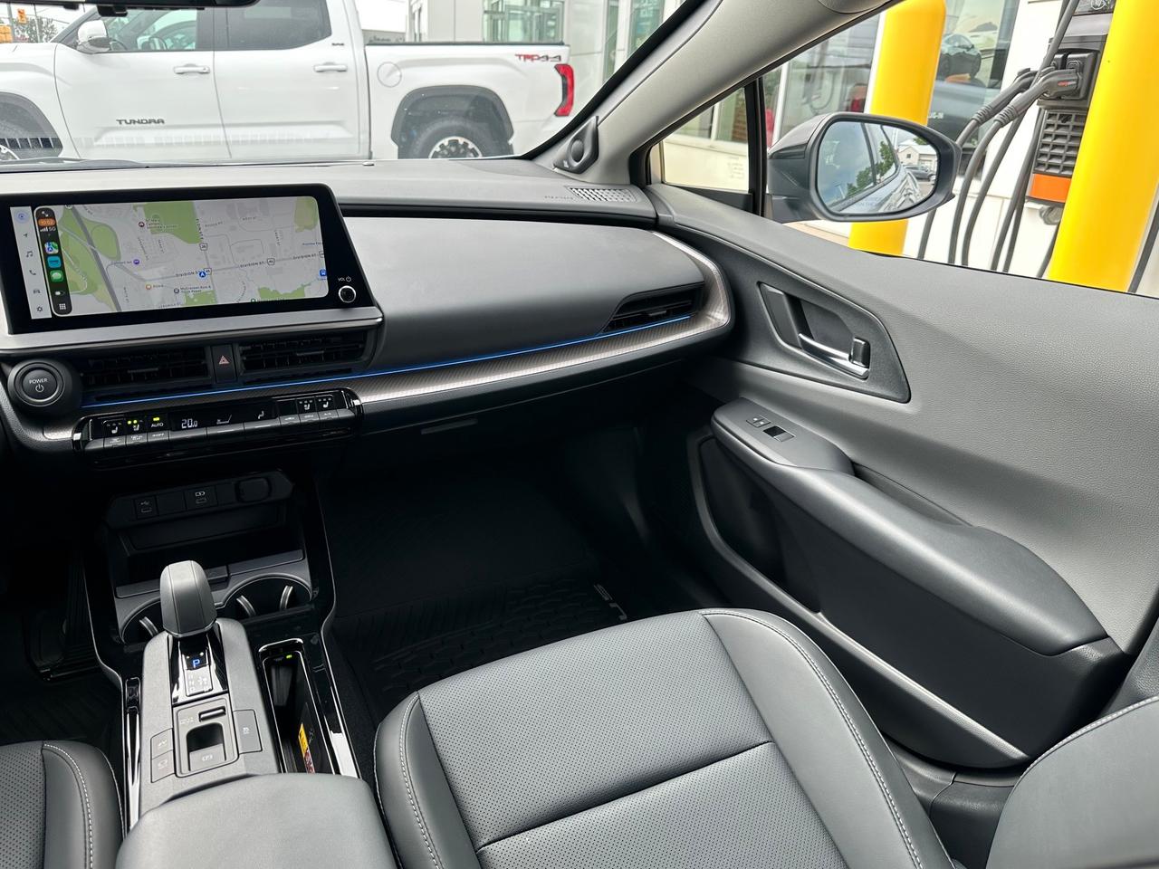 2025 Toyota Prius Limited LIMITED+ONLY 4,318 KMS! Photo