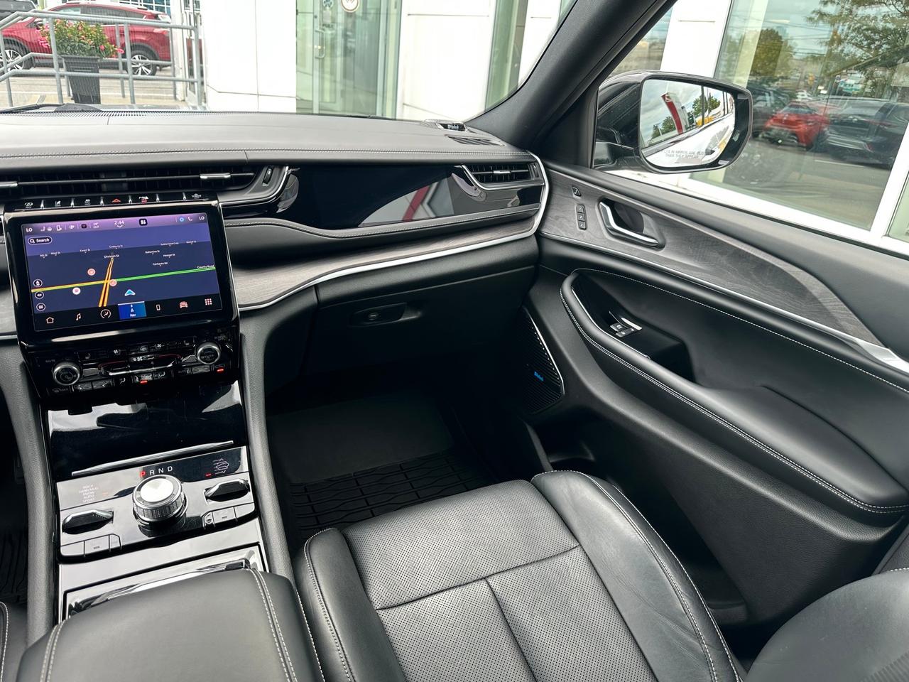 2022 Jeep Grand Cherokee Overland OVERLAND-HUD+MASSAGE SEATS+MORE! Photo