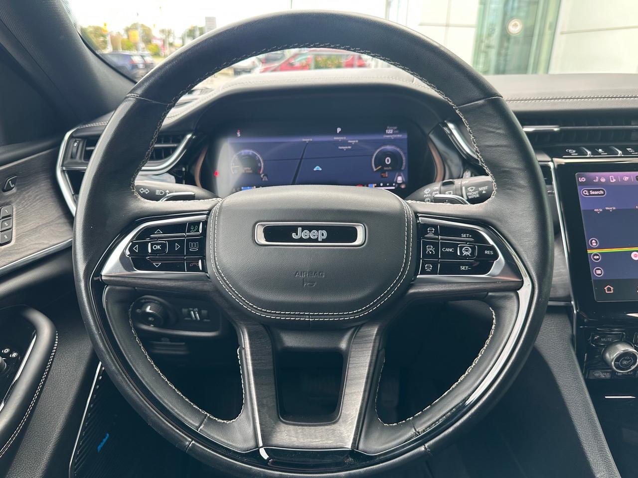 2022 Jeep Grand Cherokee Overland OVERLAND-HUD+MASSAGE SEATS+MORE! Photo