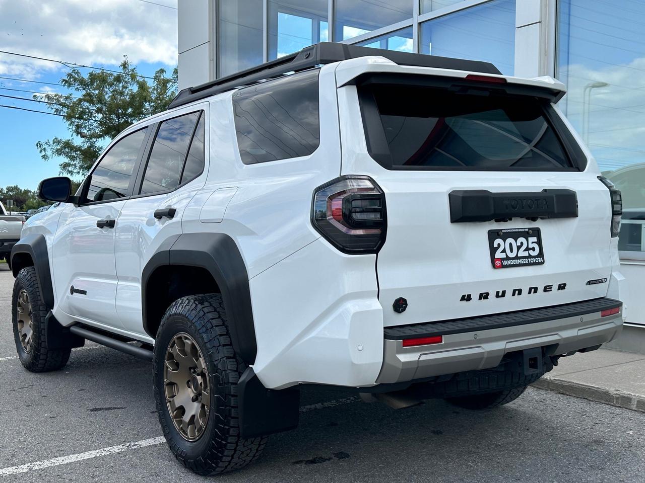 2025 Toyota 4Runner Hybrid TRAILHUNTER! Photo4
