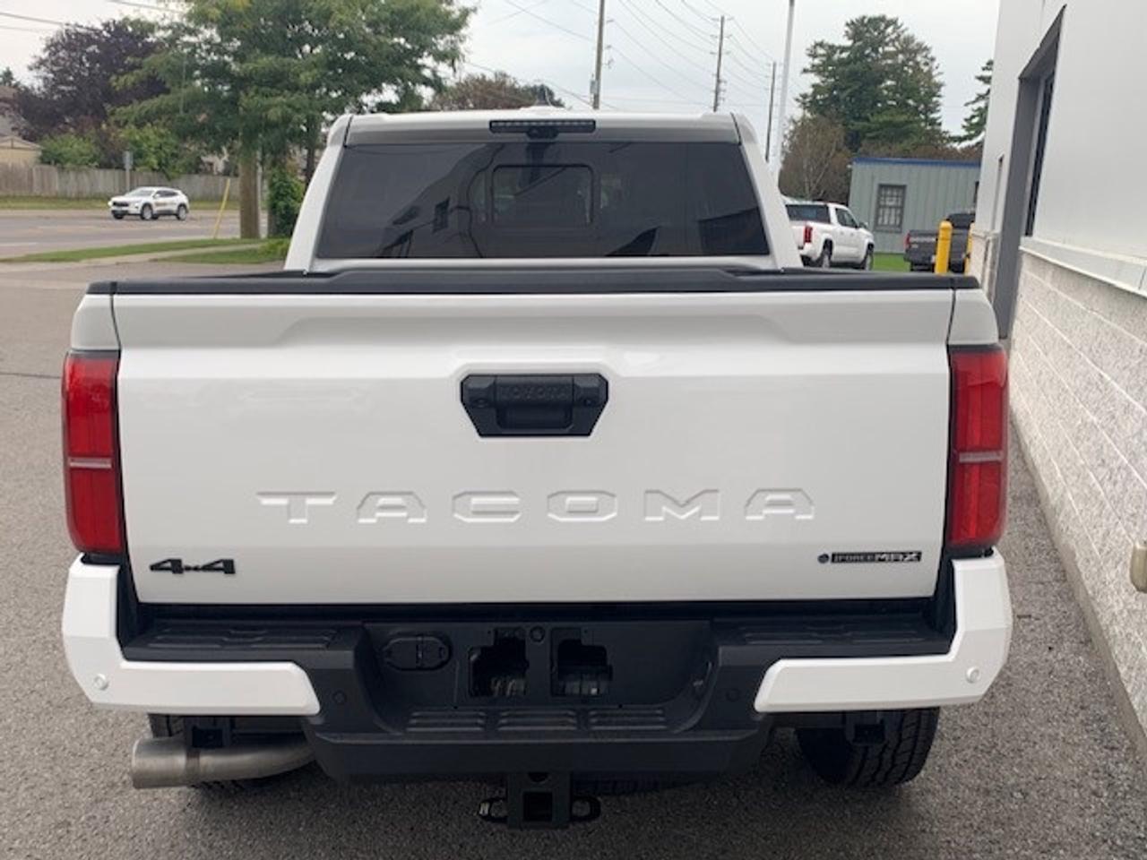 2026 Toyota TACOMA HYBRID Off Road Premium Hybrid Photo