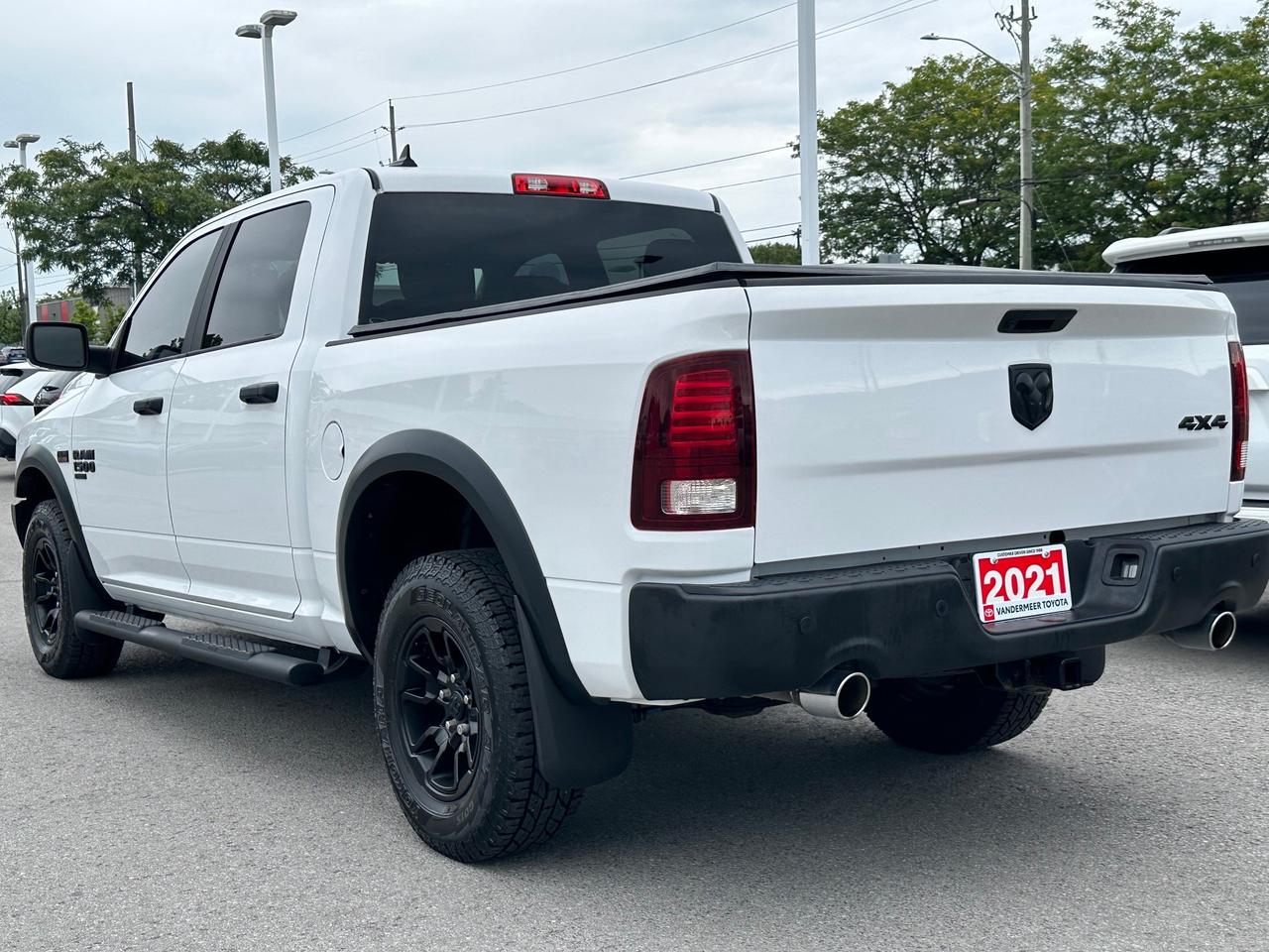 2021 RAM 1500 Classic SLT WARLOCK-ALL TERRAIN-ONE OWNER! Photo4