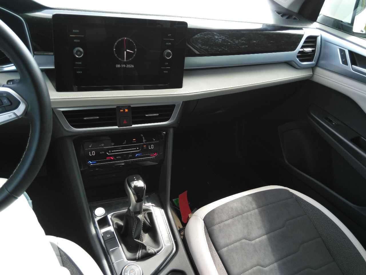 2026 Volkswagen Taos 4Motion SE - Photo #7