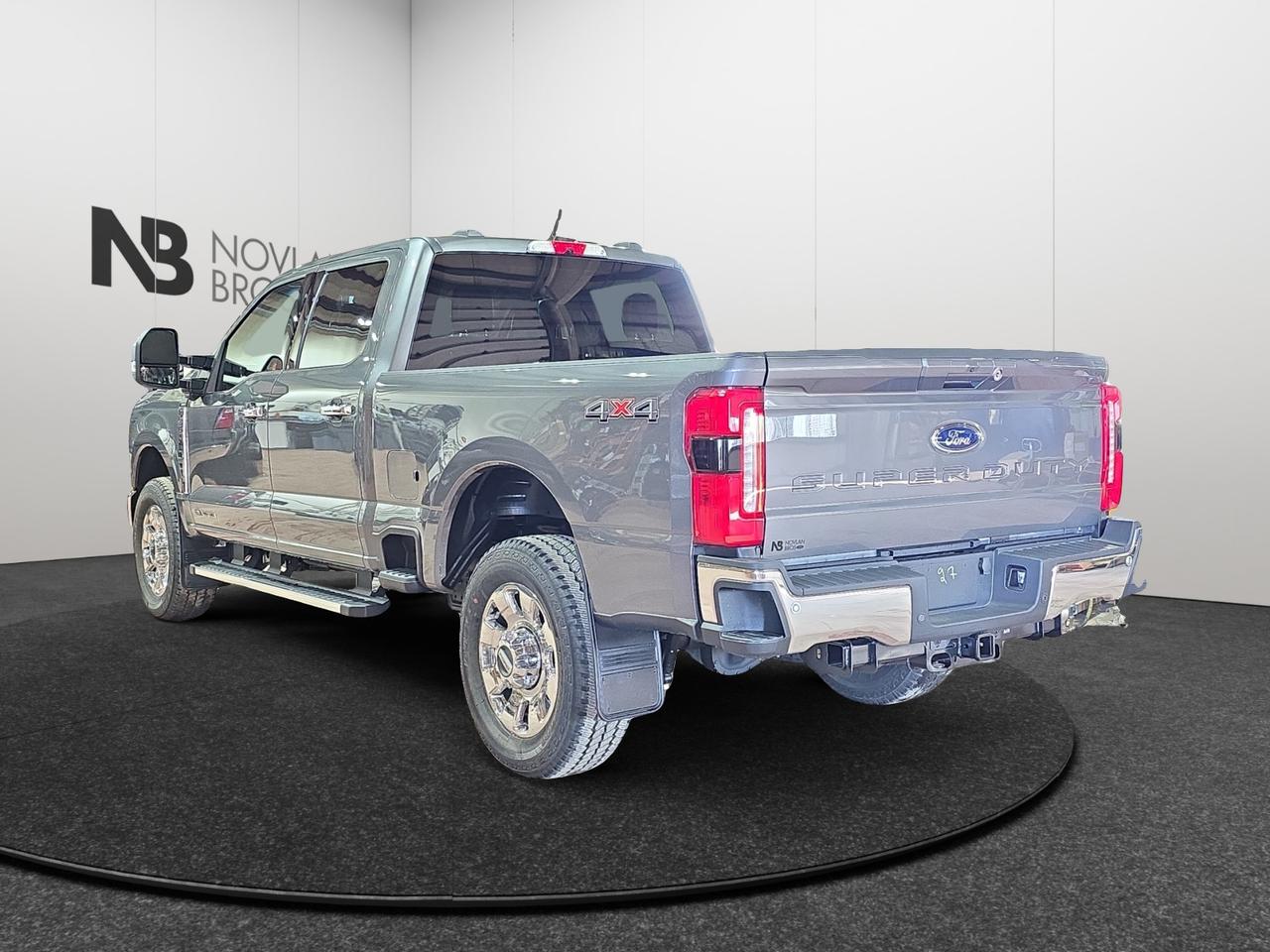2026 Ford F-350 Super Duty SRW Lariat Photo2