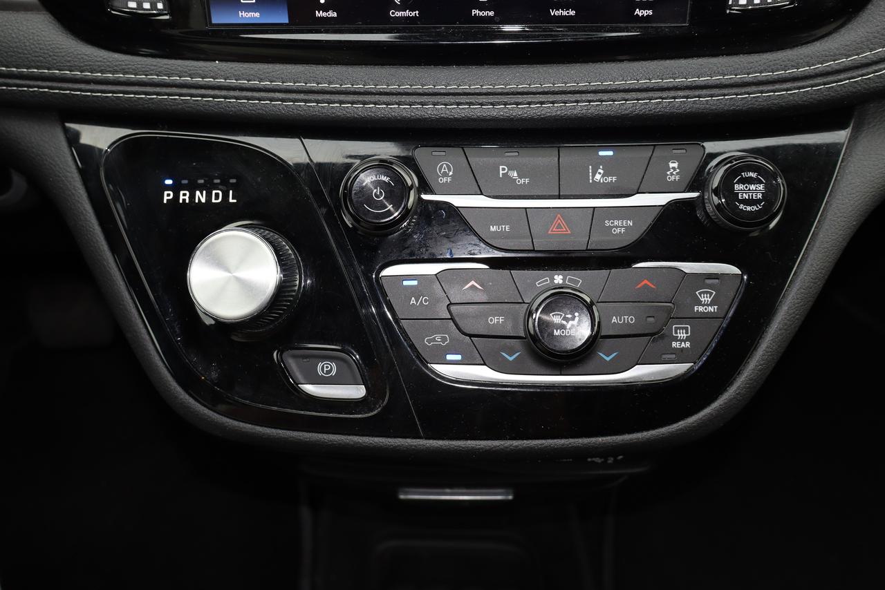 2025 Chrysler Pacifica Select FWD Photo