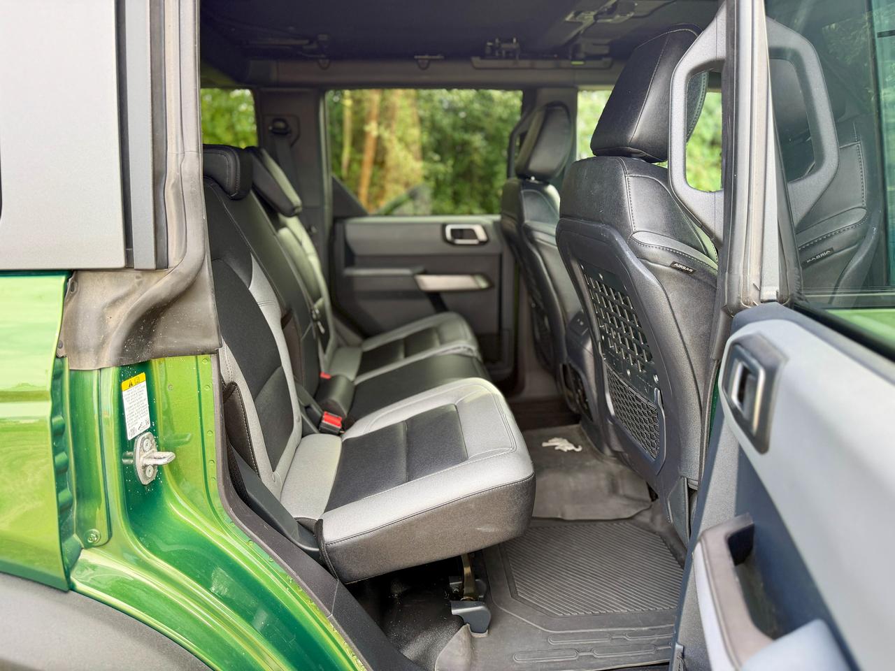 2023 Ford Bronco Black Diamond 4WD | Dual Tops Hard Top + Soft Photo