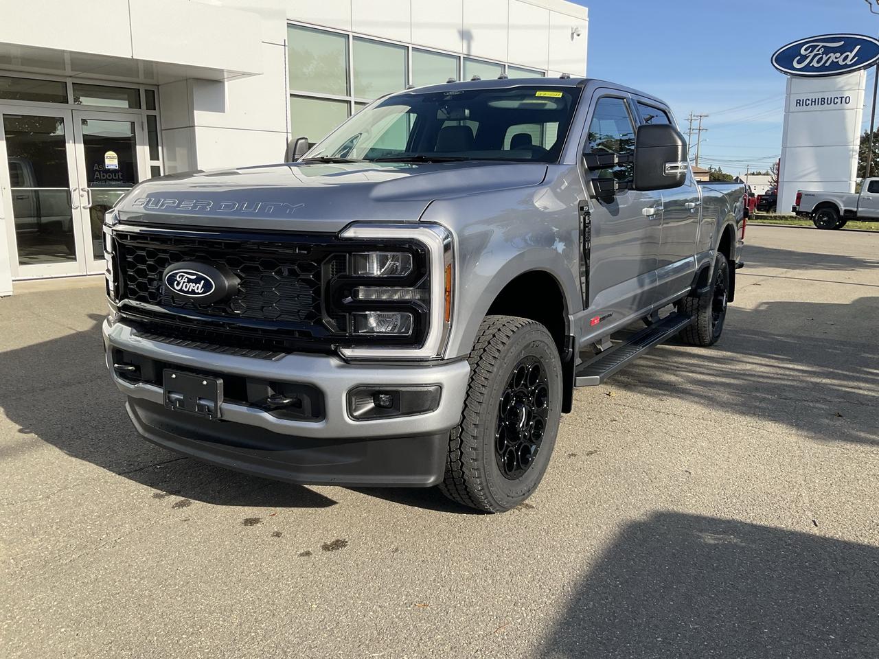 2027 Ford F-250 Super Duty XLT Crew Cab 4WD