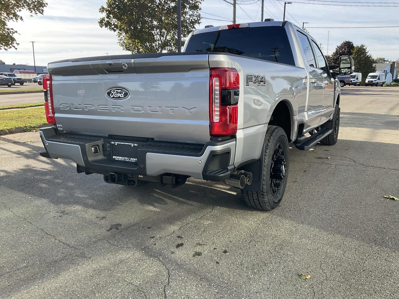 2027 Ford F-250 Super Duty SRW XLT Photo4