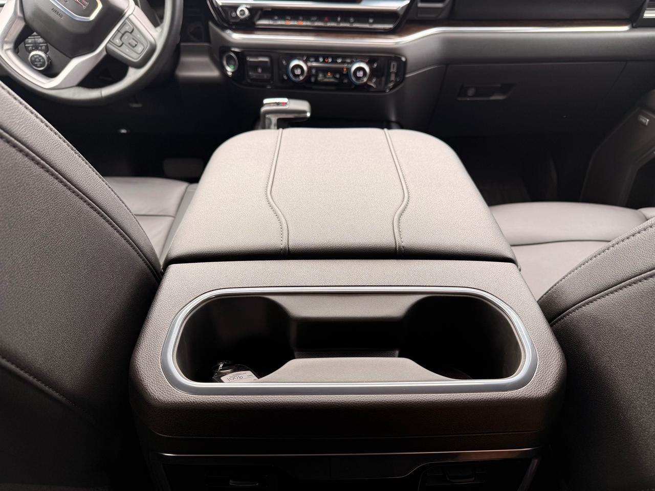 2024 GMC Sierra 1500 4WD Crew Cab 147" Elevation Photo