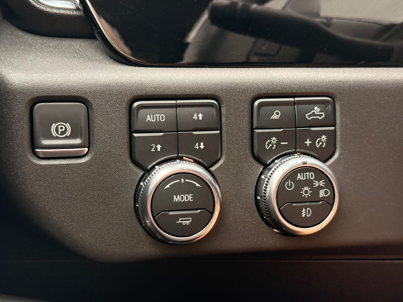 2024 GMC Sierra 1500 4WD Crew Cab 147" Elevation Photo