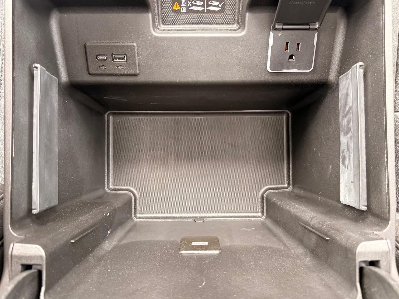 2024 GMC Sierra 1500 4WD Crew Cab 147" Elevation Photo
