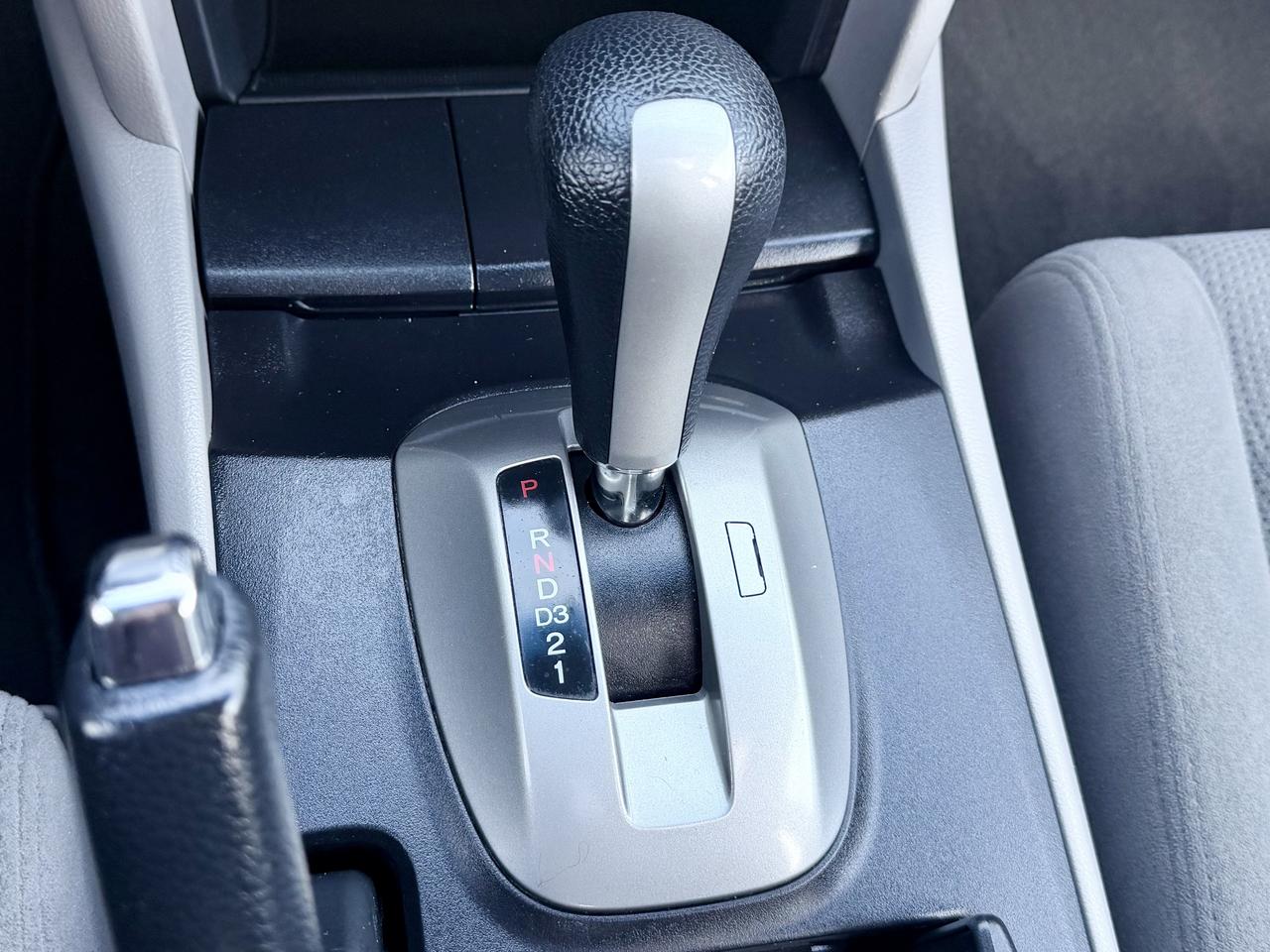 2008 Honda Accord FINANCING AVAILABLE Photo13
