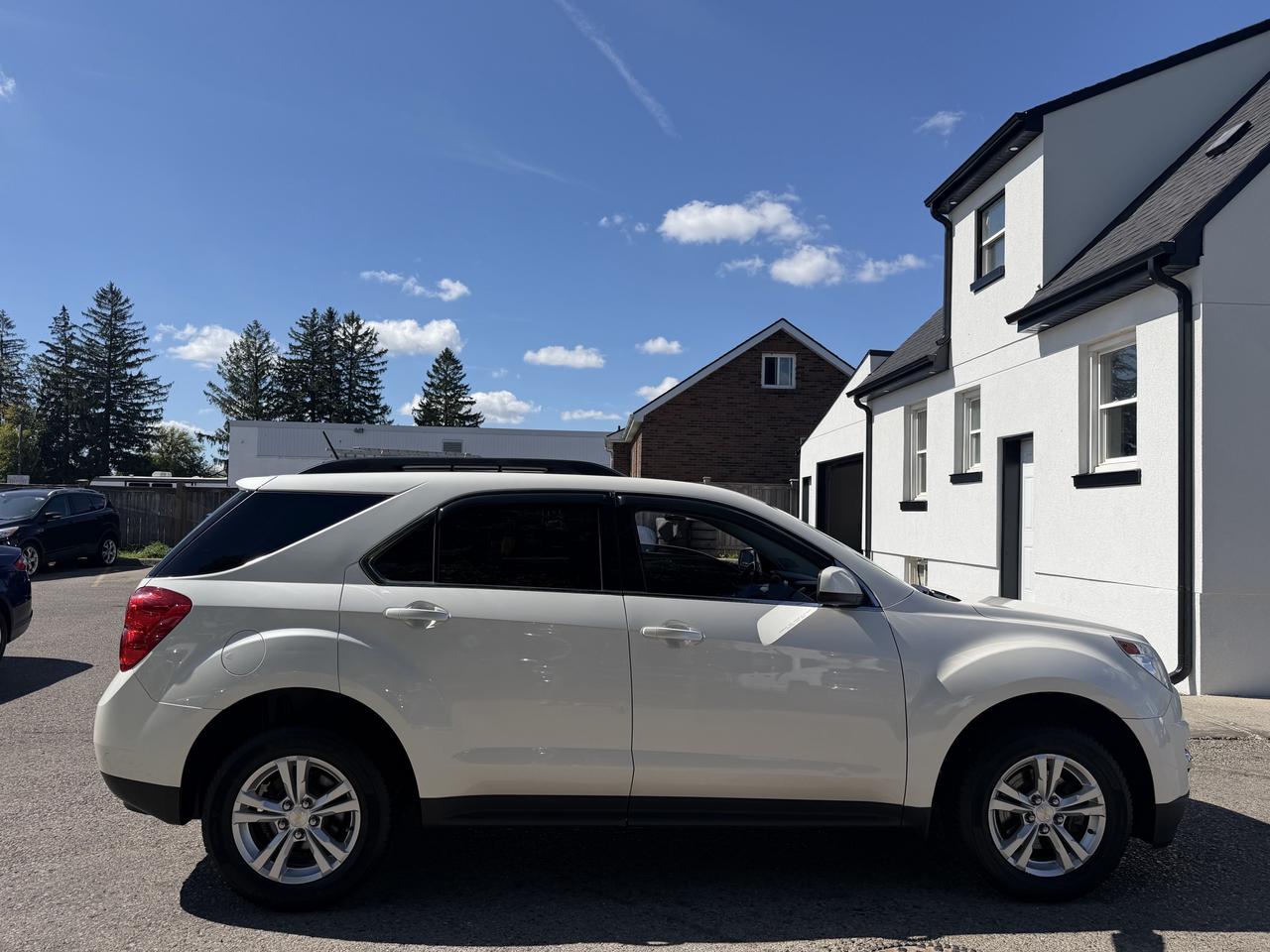 2015 Chevrolet Equinox LT | Clean CARFAX Photo