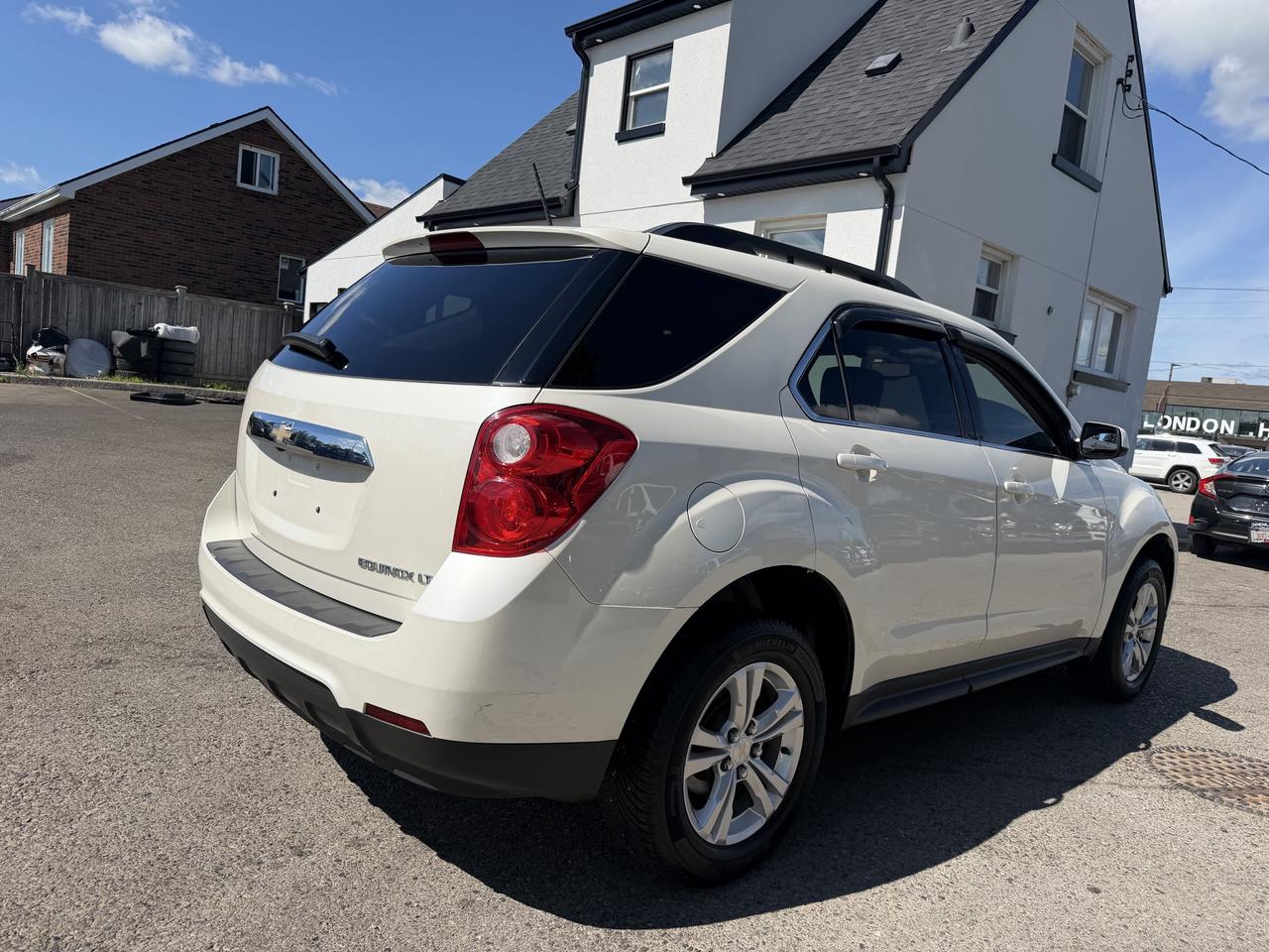 2015 Chevrolet Equinox LT | Clean CARFAX Photo