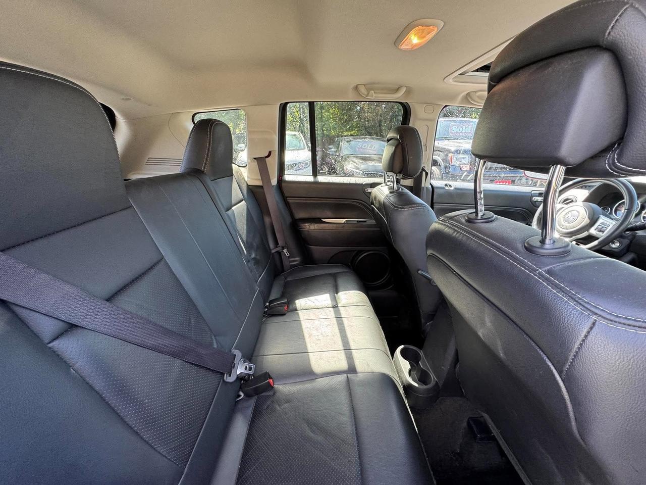 2016 Jeep Compass FWD 4DR HIGH ALTITUDE Photo