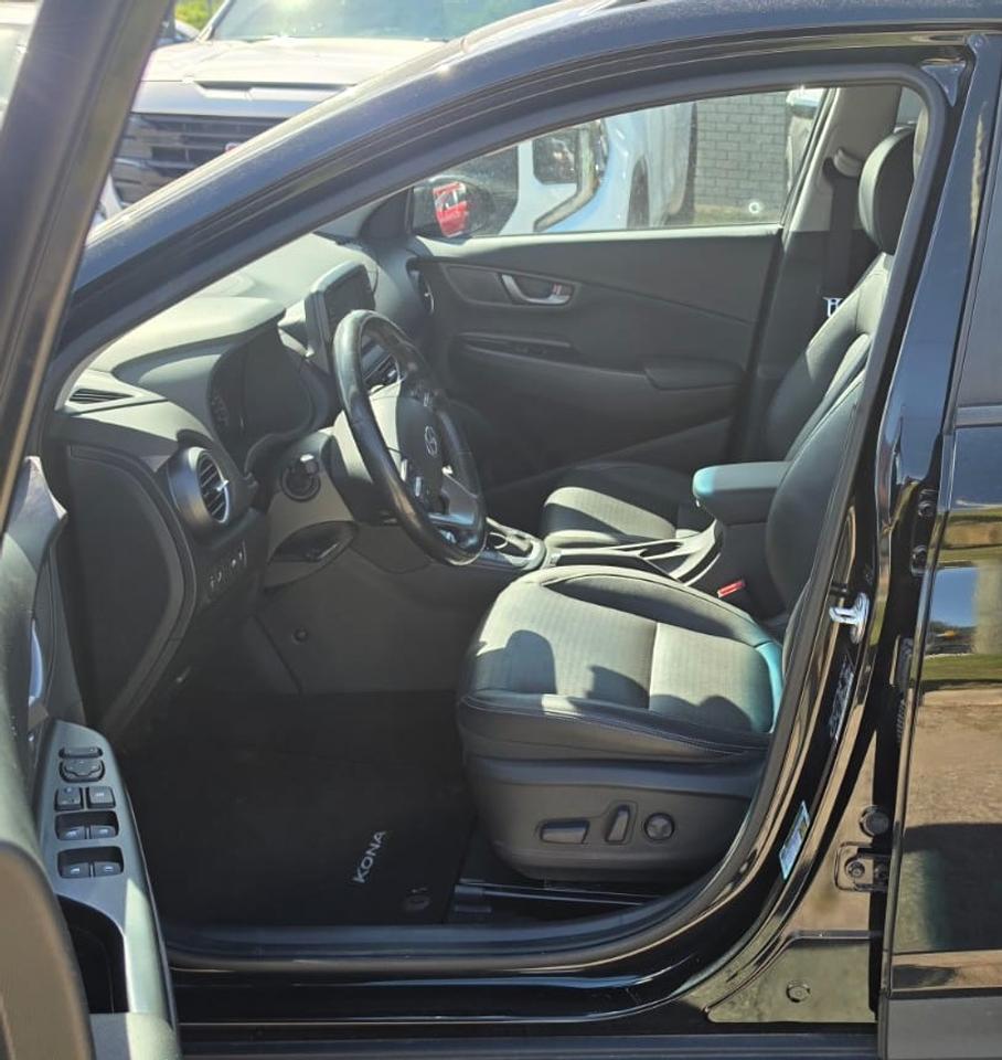 2019 Hyundai KONA LUXURY / NO ACCIDENTS / 1 OWNER / ROOF / LEATHER Photo3