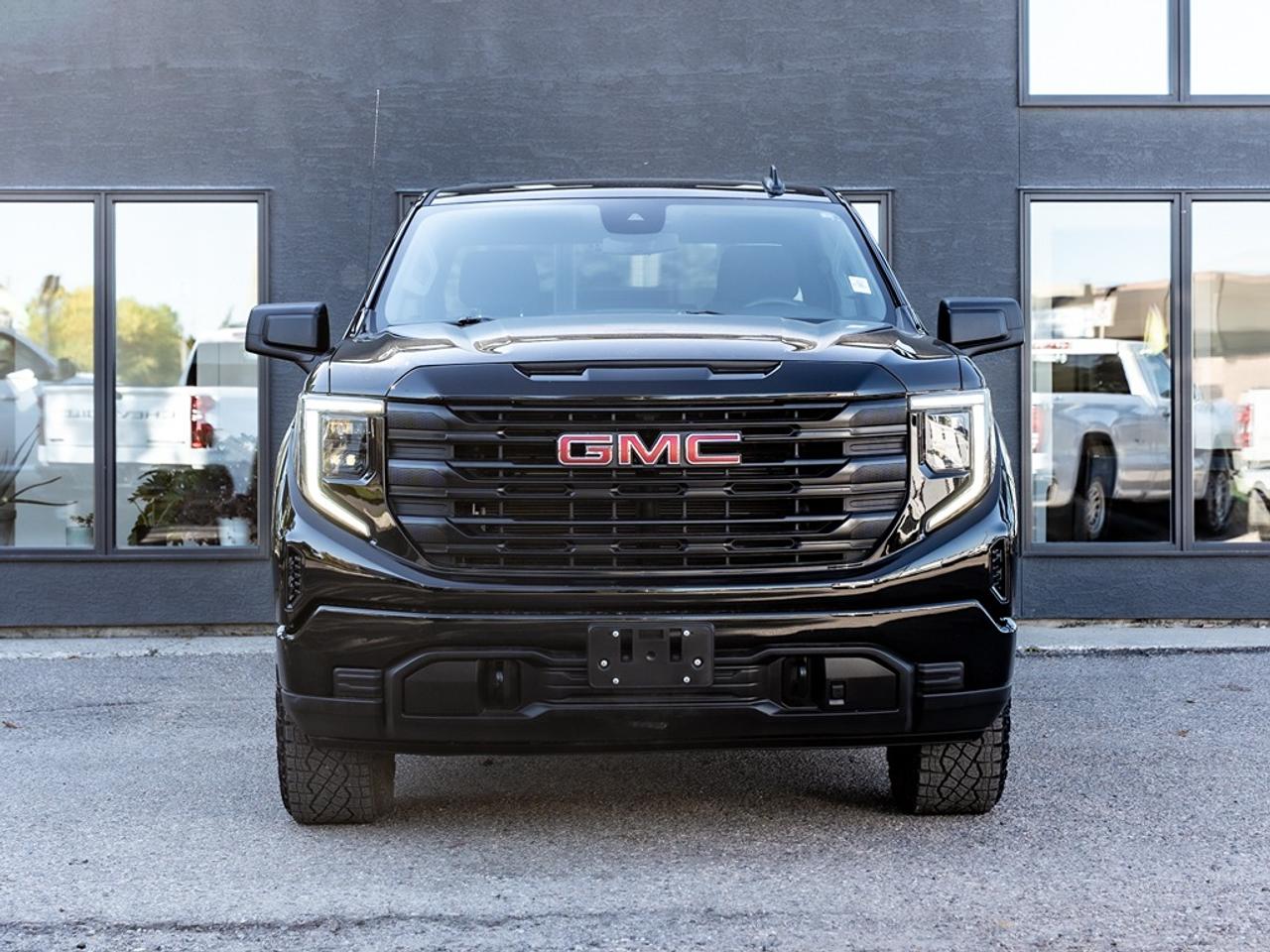 2024 GMC Sierra 1500 4WD Crew Cab Photo2