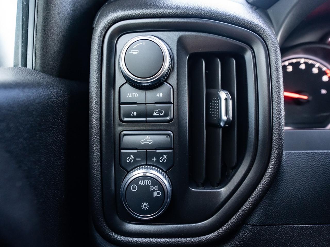 2024 GMC Sierra 1500 4WD Crew Cab Photo38
