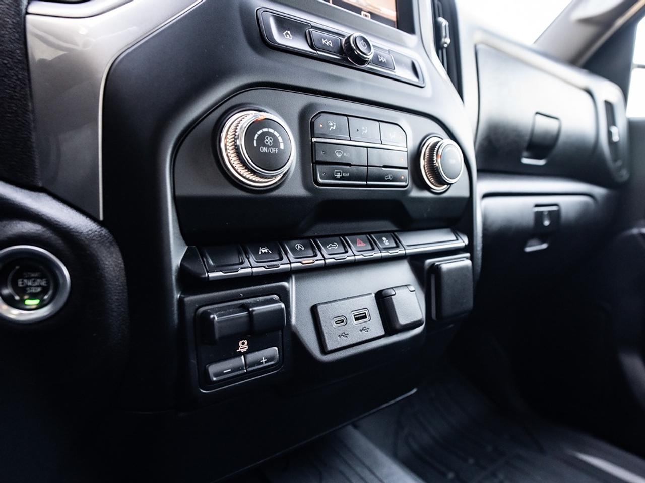 2024 GMC Sierra 1500 4WD Crew Cab Photo14
