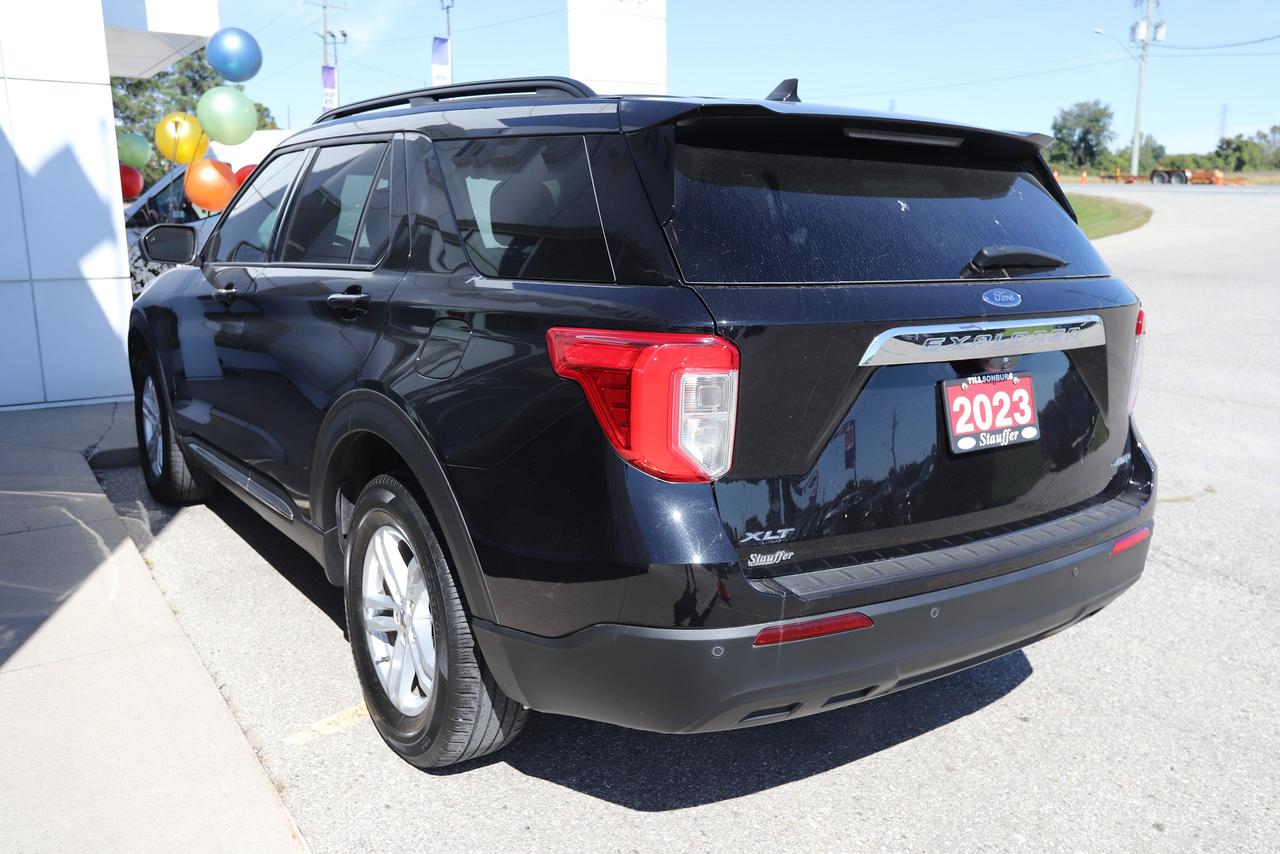 2023 Ford Explorer XLT 4WD Photo
