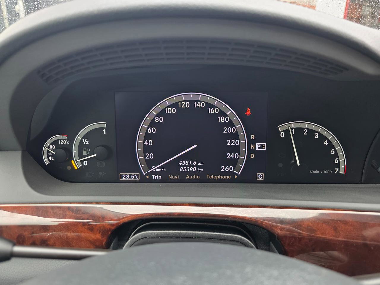 2007 Mercedes-Benz S-Class S550 4MATIC Photo