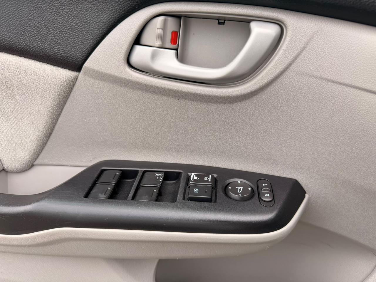2013 Honda Civic LX Photo