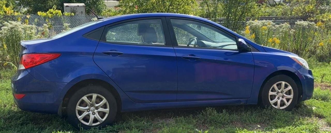 2013 Hyundai Accent  - Photo #1