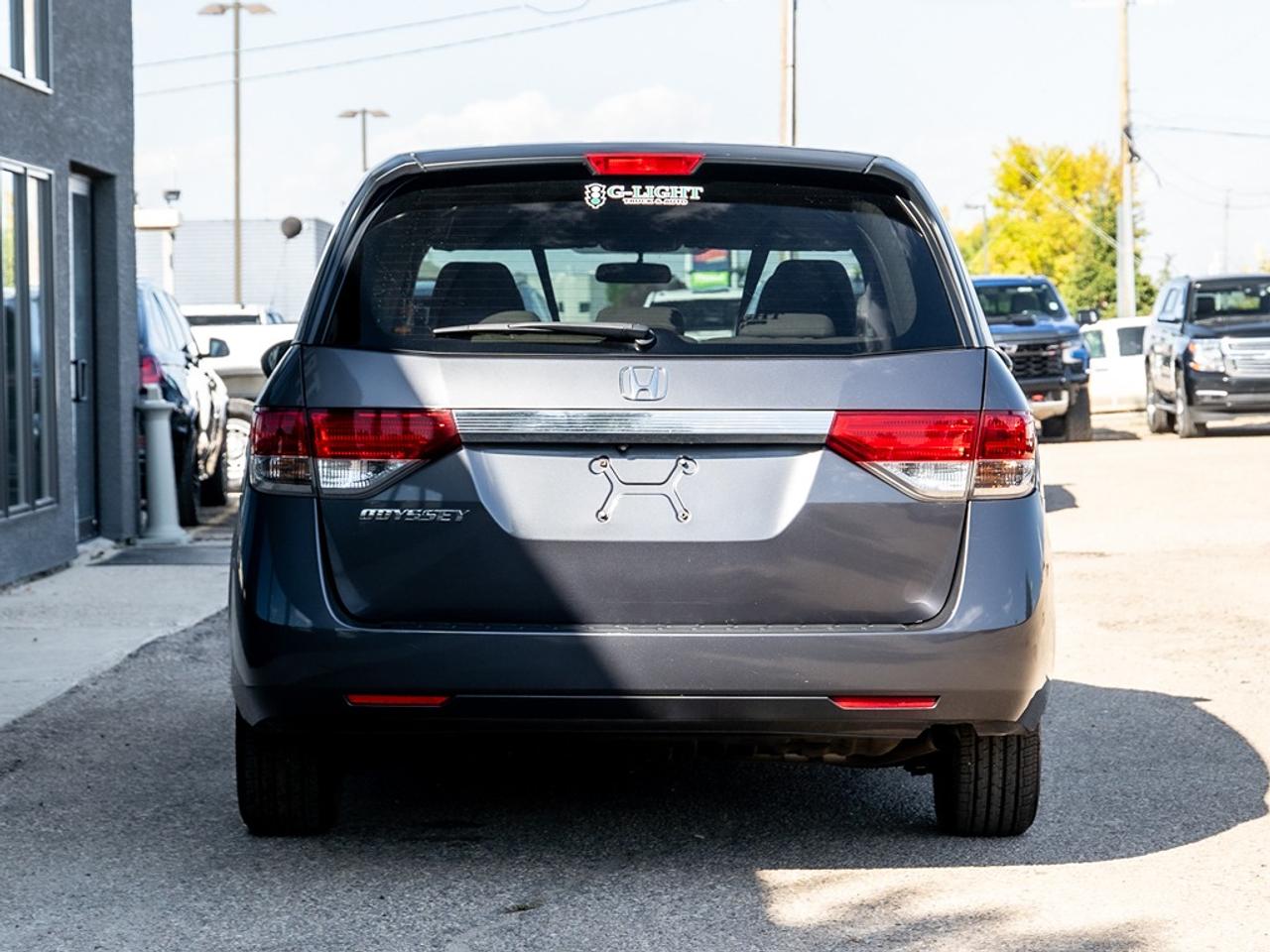 2016 Honda Odyssey EX Photo6