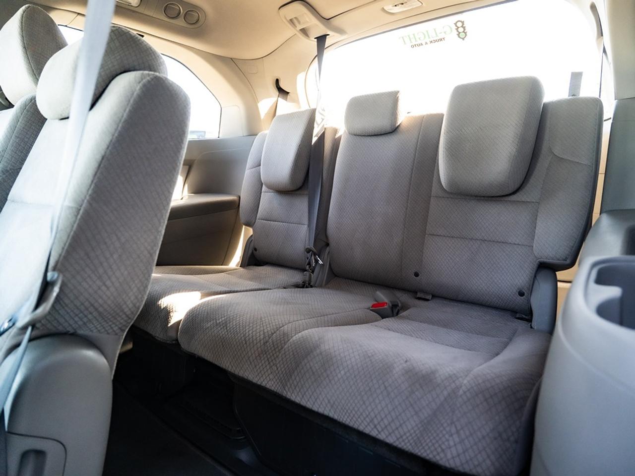 2016 Honda Odyssey EX Photo29