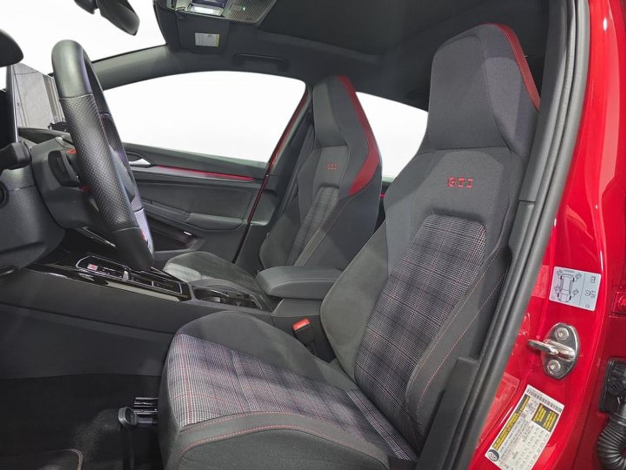 2025 Volkswagen Golf GTI Auto Photo