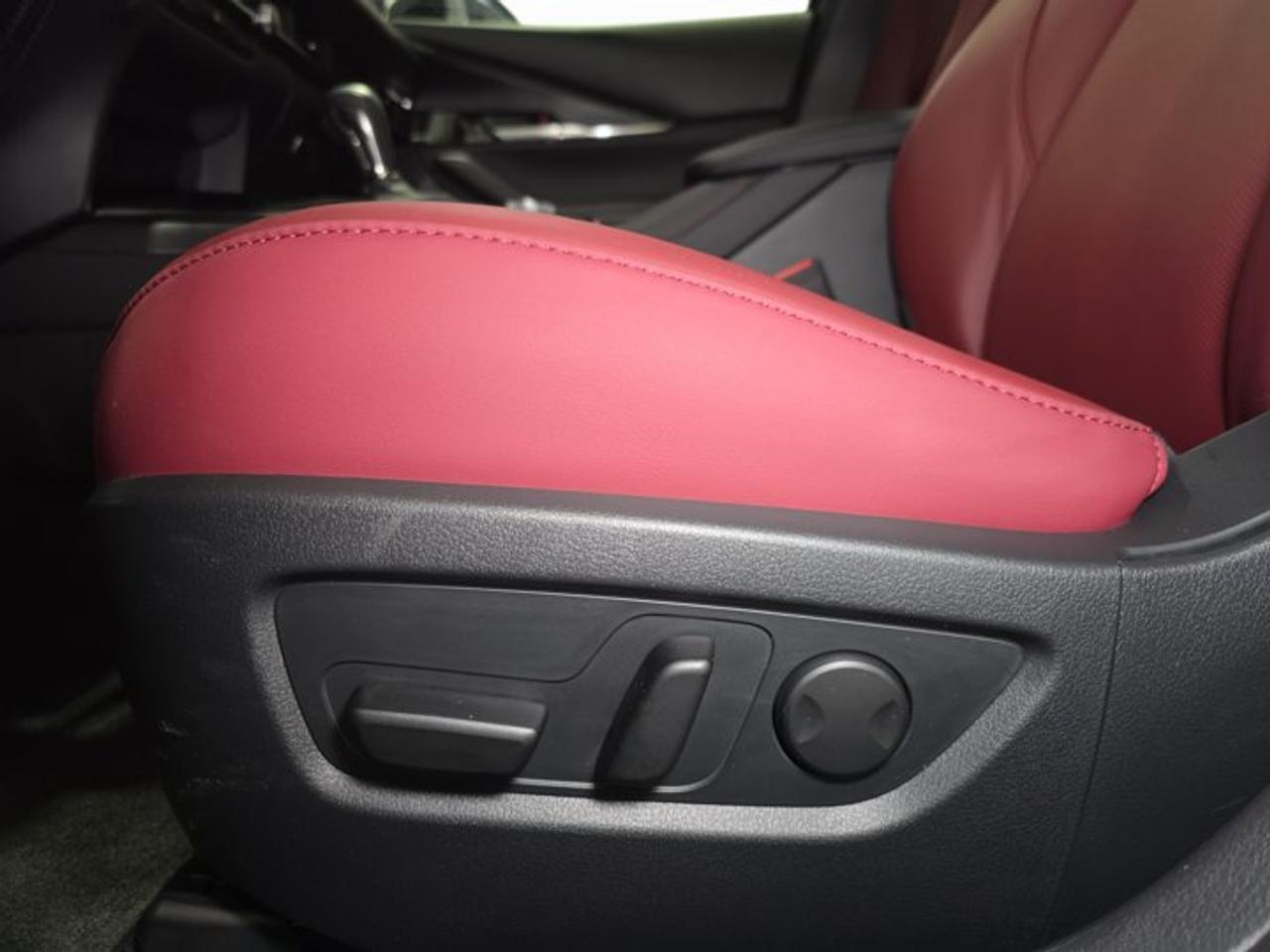 2025 Mazda CX-30 Premium Photo