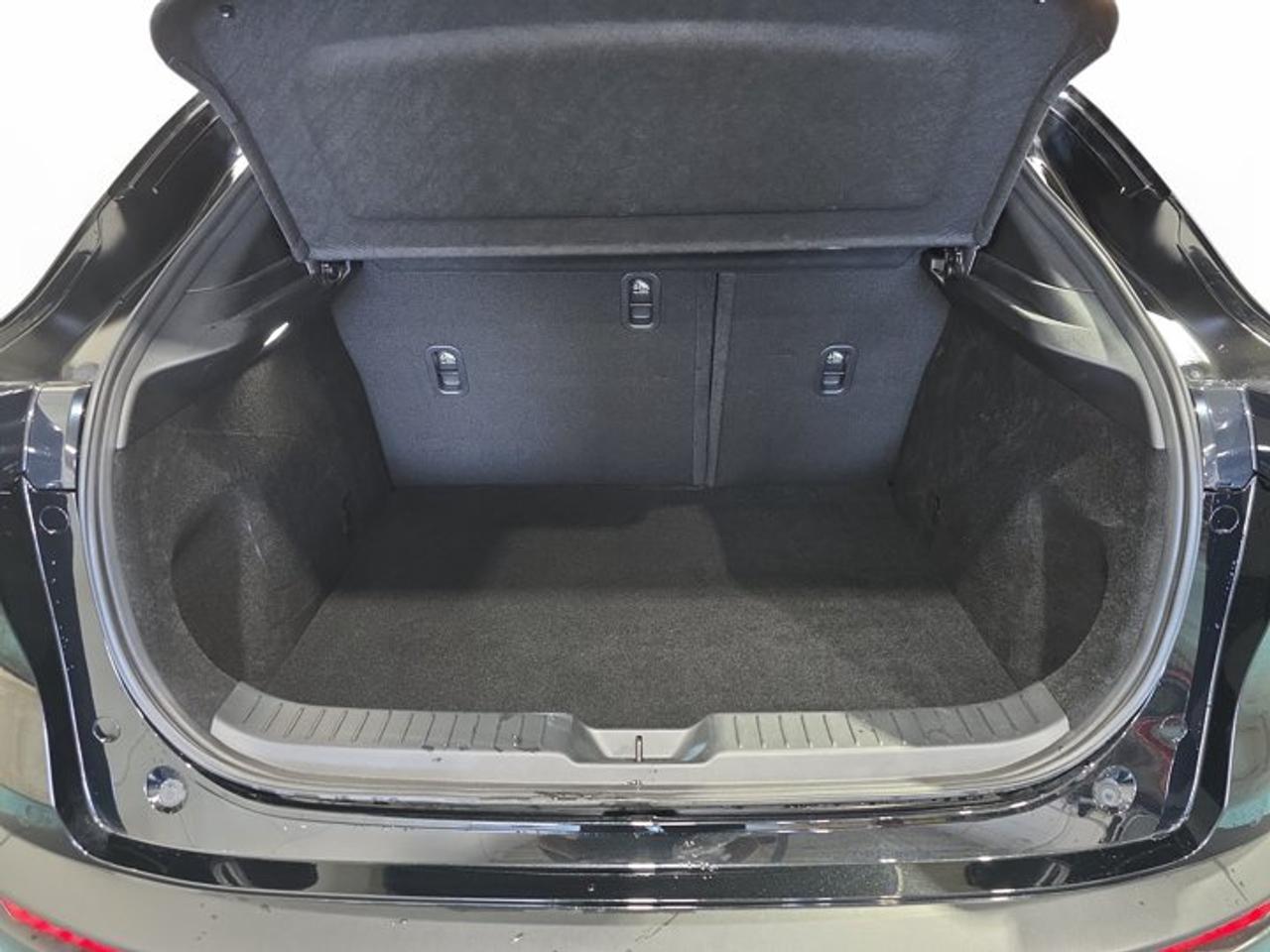 2025 Mazda CX-30 Premium Photo