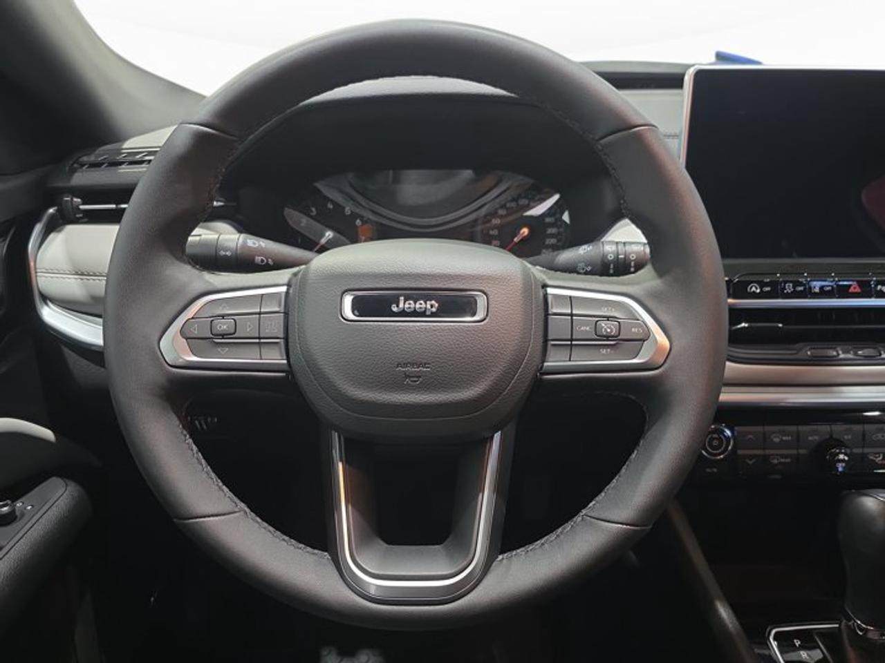 2025 Jeep Compass LIMITED Photo