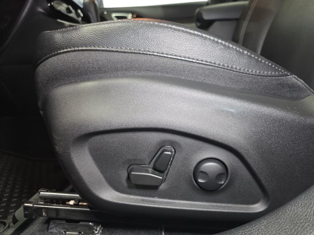 2025 Jeep Compass LIMITED Photo