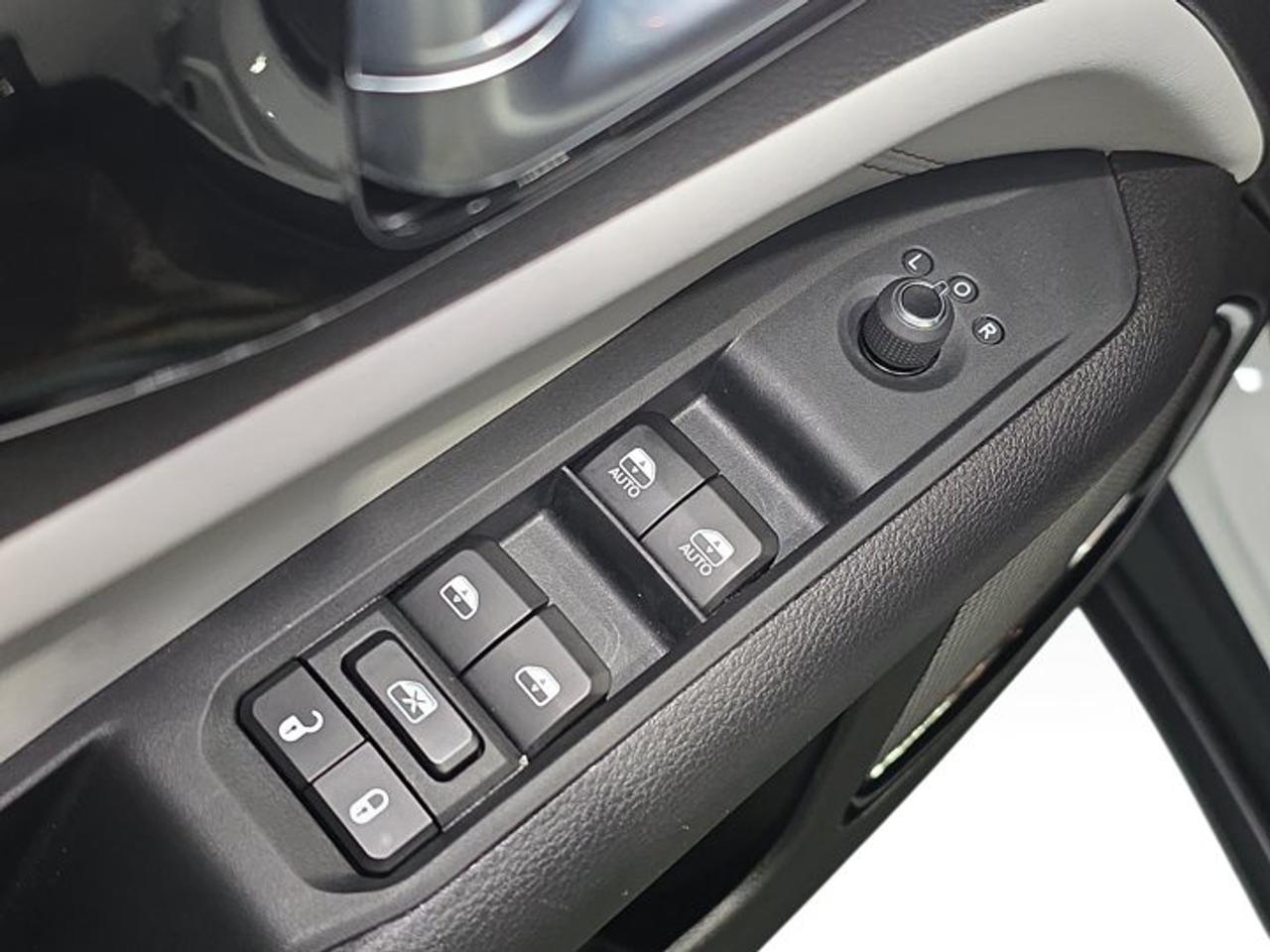 2025 Jeep Compass LIMITED Photo