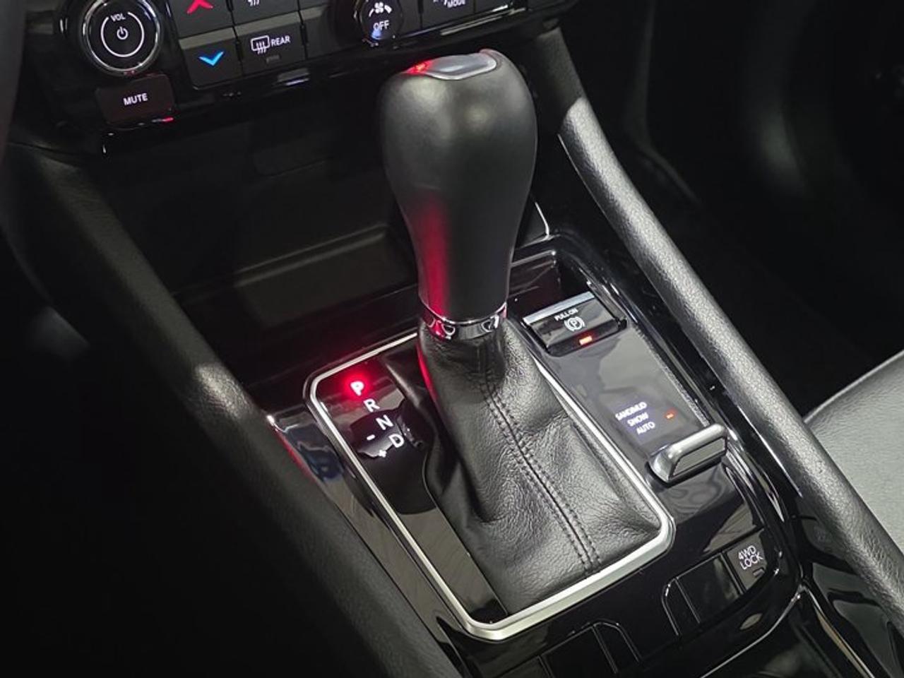 2025 Jeep Compass LIMITED Photo