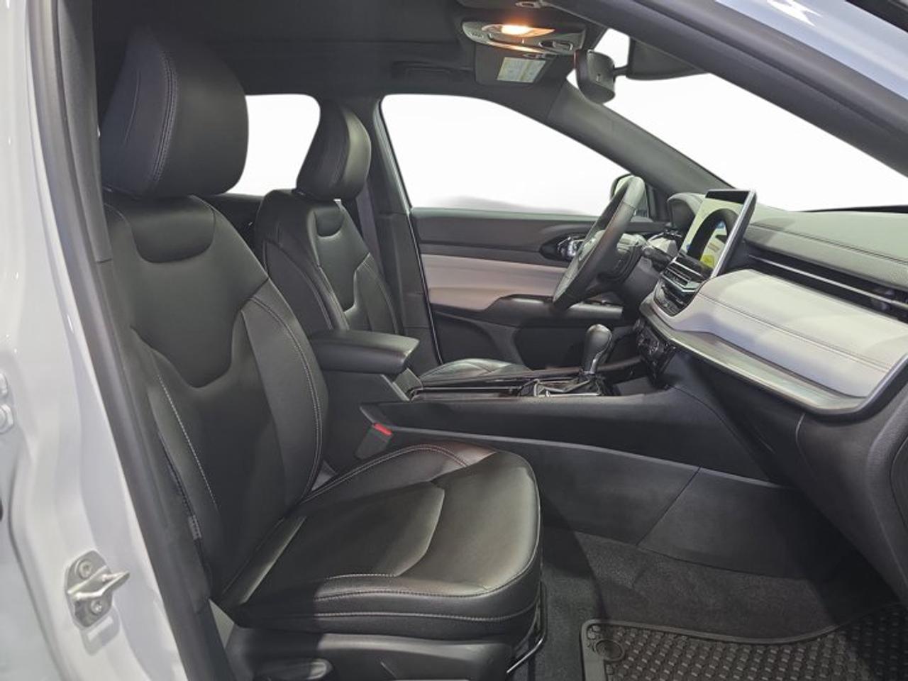 2025 Jeep Compass LIMITED Photo