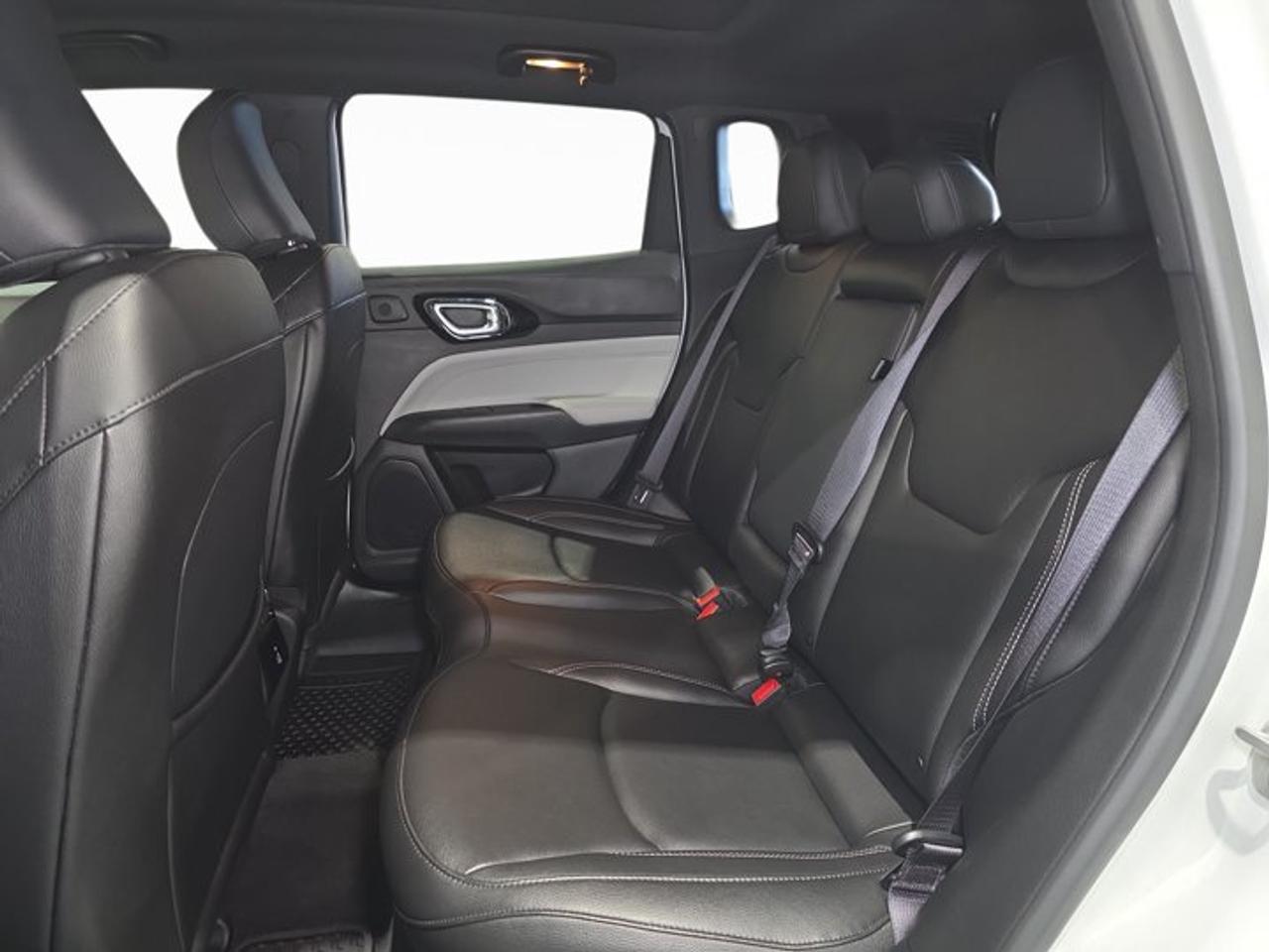 2025 Jeep Compass LIMITED Photo