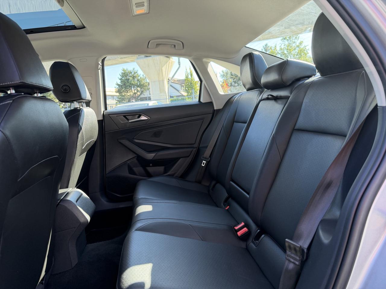 2019 Volkswagen Jetta FINANCING AVAILABLE Photo15