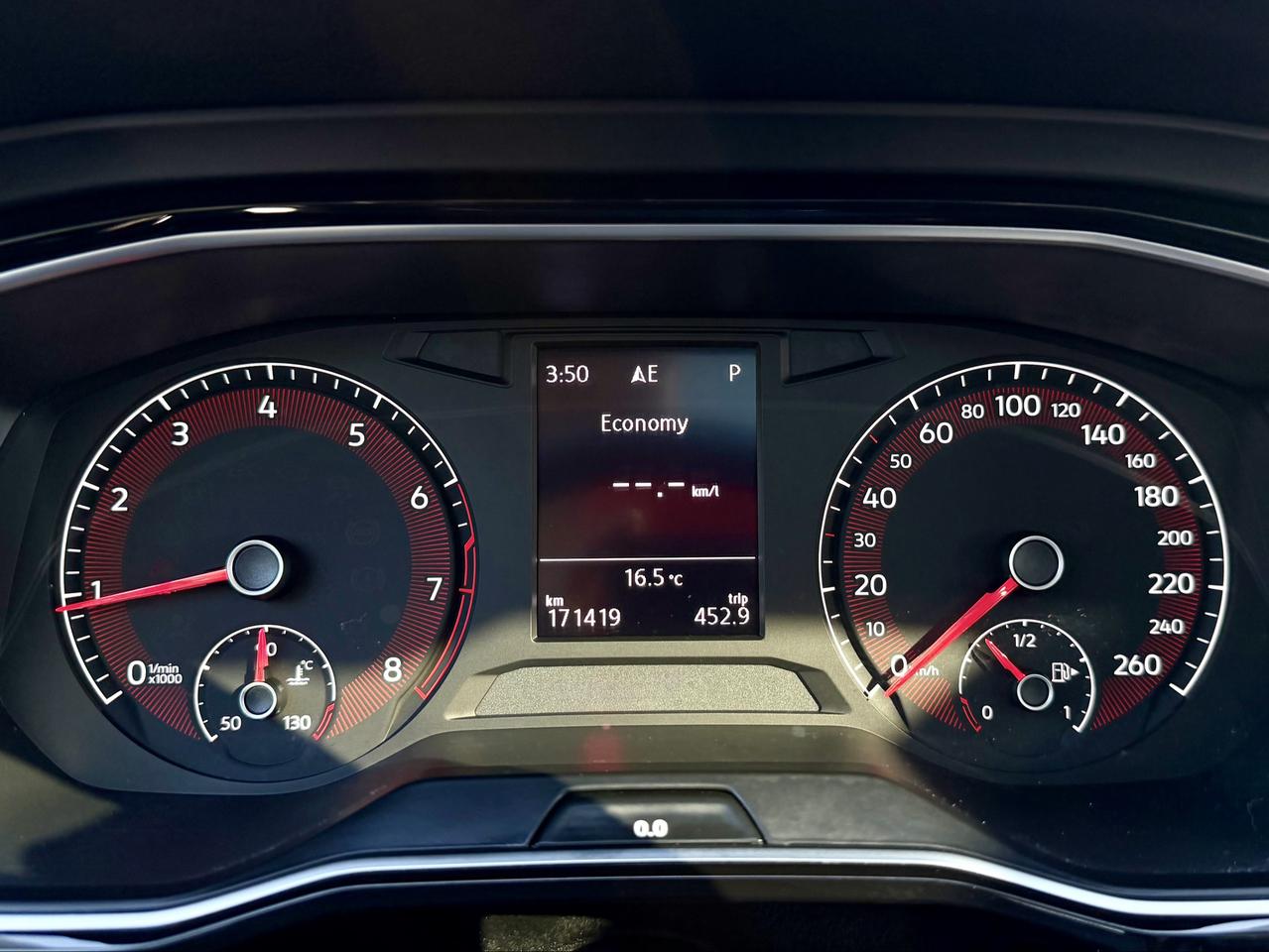 2019 Volkswagen Jetta FINANCING AVAILABLE Photo11