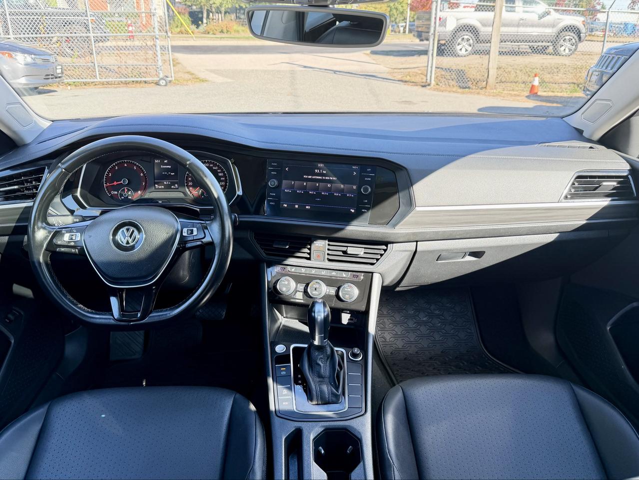 2019 Volkswagen Jetta FINANCING AVAILABLE Photo10