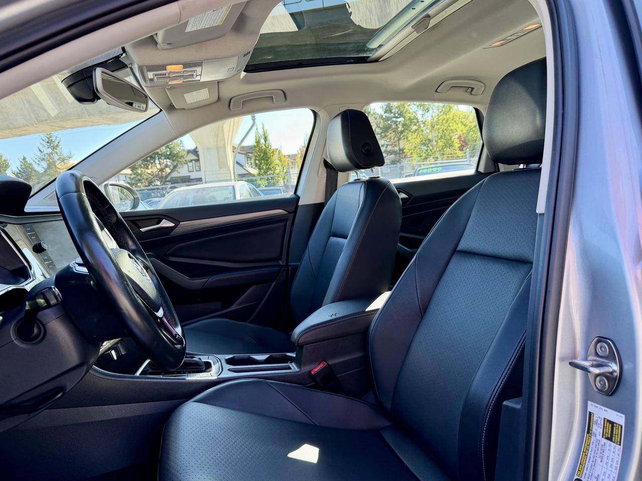 2019 Volkswagen Jetta FINANCING AVAILABLE Photo9