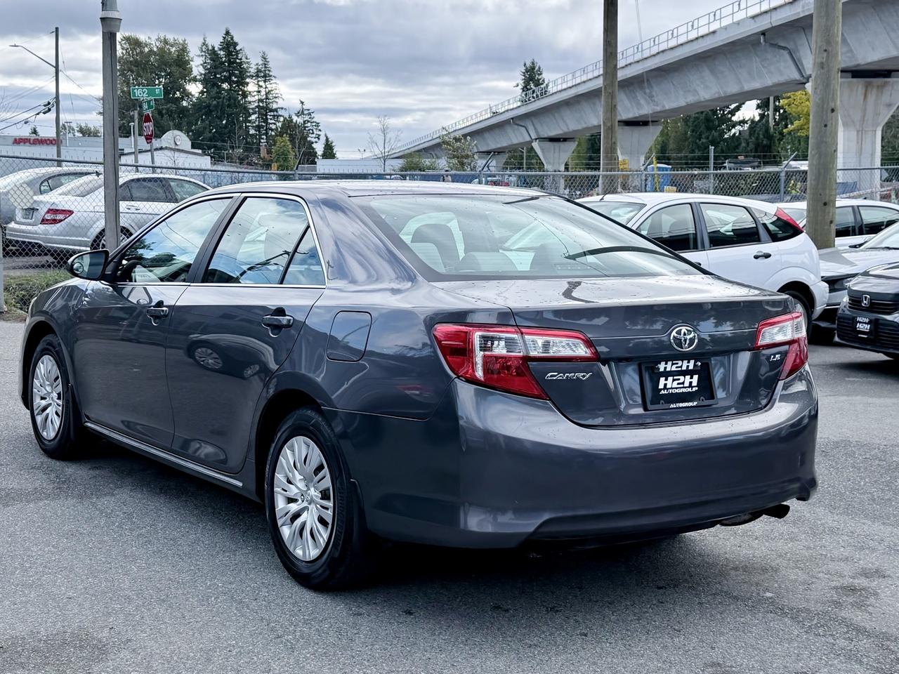 2014 Toyota Camry FINANCING AVAILABLE Photo8