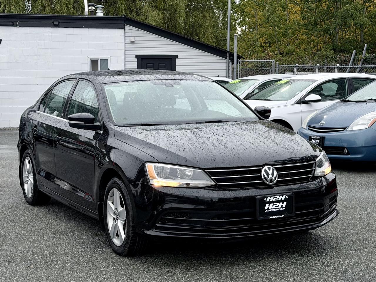 2016 Volkswagen Jetta FINANCING AVAILABLE Photo3