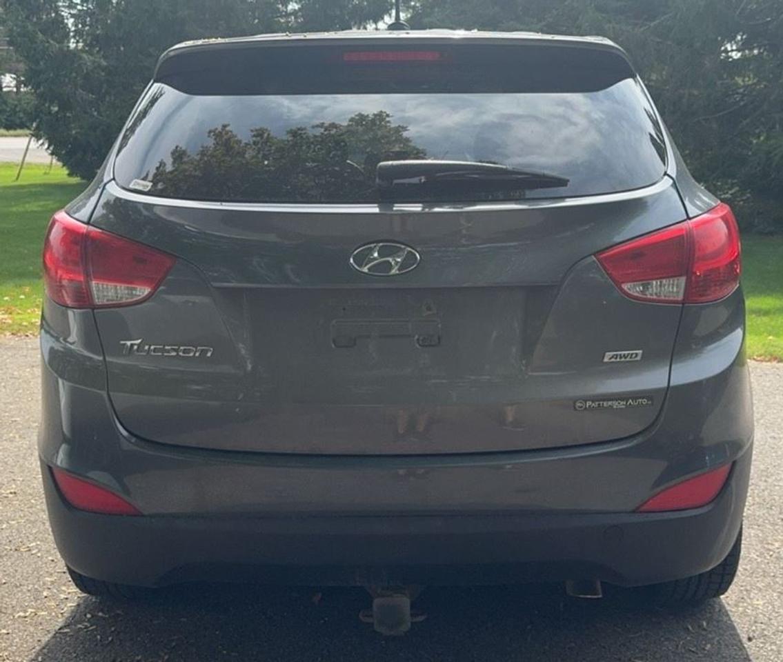 2015 Hyundai Tucson GL AWD Great For Winter Driving Photo
