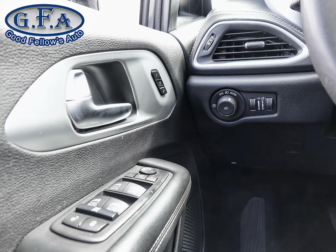 2025 Chrysler Pacifica LIMITED MODEL, 7 PASSENGER, PANORAMIC ROOF, FWD, P Photo19