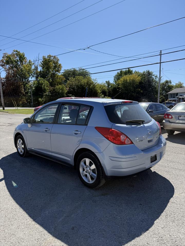 2012 Nissan Versa SL Photo