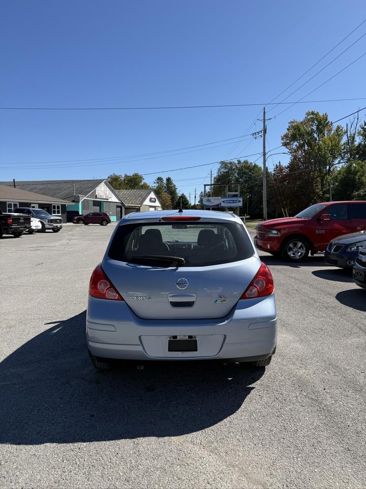 2012 Nissan Versa SL Photo