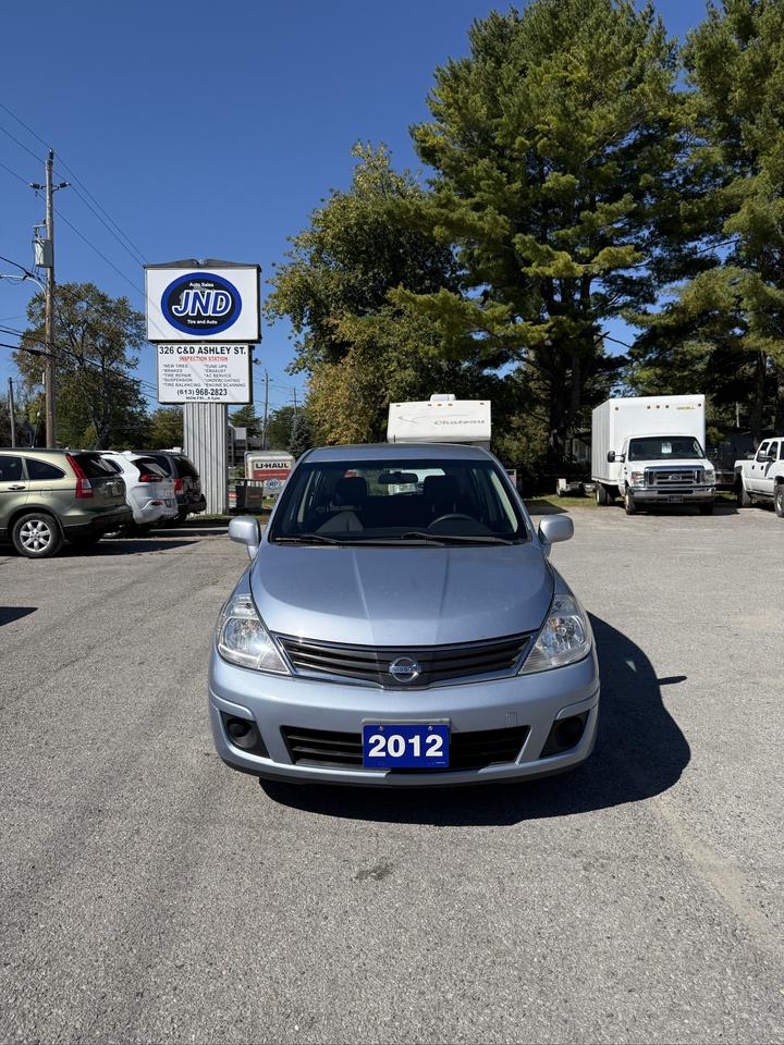 2012 Nissan Versa SL Photo1